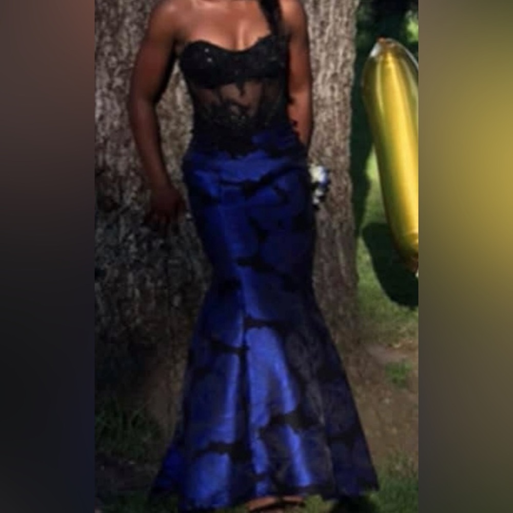 2 piece Camille la vie prom dress! Worn once.